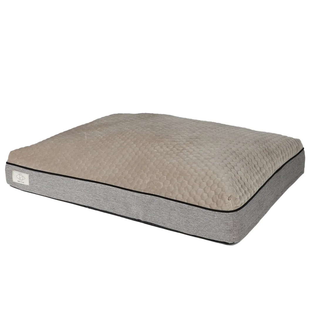 Europet Bernina International B.V. D&D Home Celia hundeseng Taupe stor 120x90x15 cm