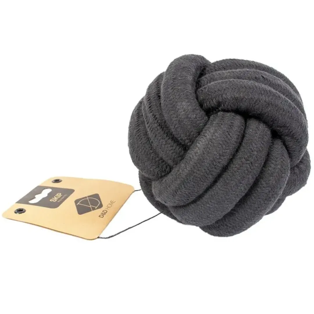 Europet Bernina International B.V. D&D Home Skip Ball L 15 cm Sort Knudereb 18 mm - hundelegetøj